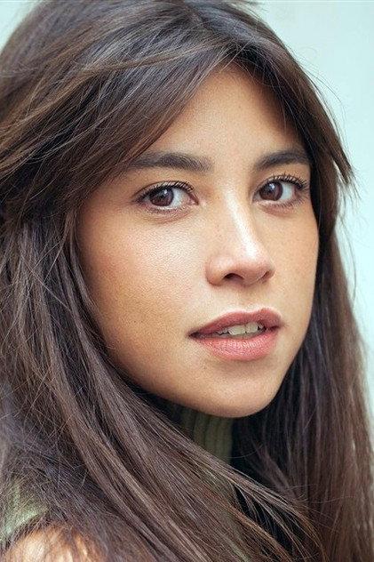 Roxane Potereau - Actor Profile Photo