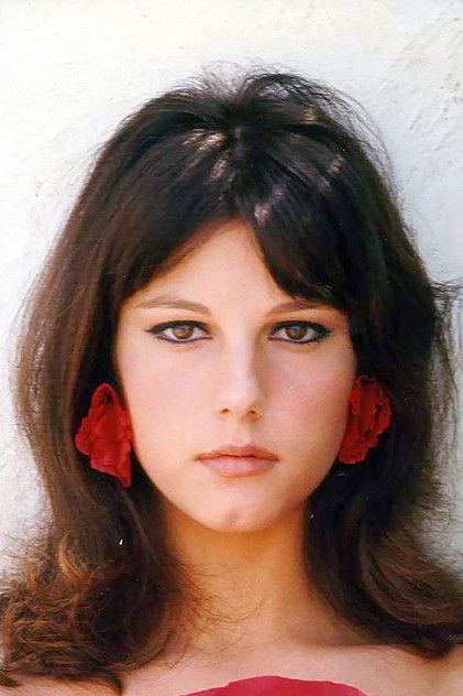 Stefania Sandrelli - Actor Profile Photo
