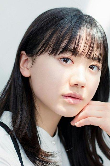 Mana Ashida - Actor Profile Photo