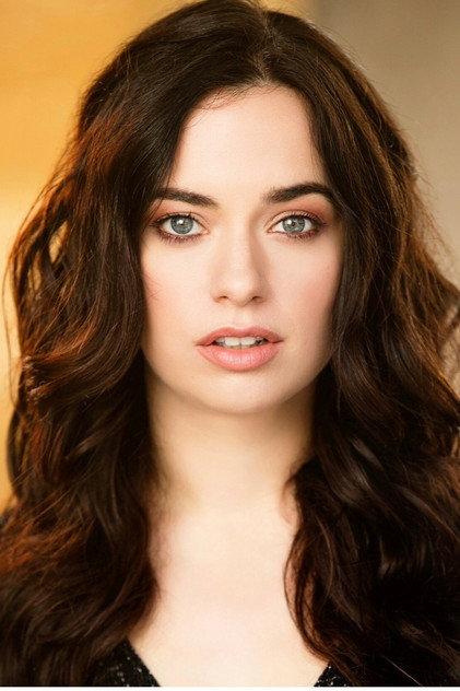 Lauren Elyse Taylor - Actor Profile Photo