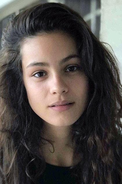 Lise Lomi - Actor Profile Photo