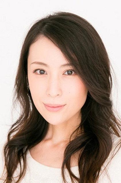 Akiko Hinagata - Actor Profile Photo