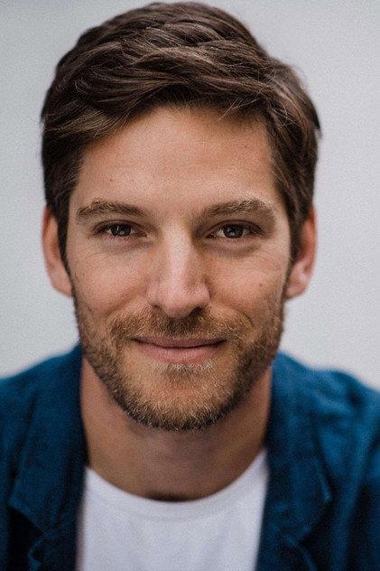 Andrew Cutcliffe - Actor Profile Photo