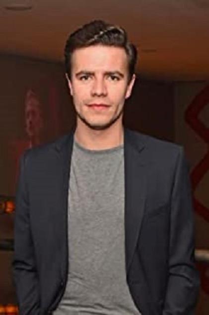 Oliver Johnstone - Actor Profile Photo