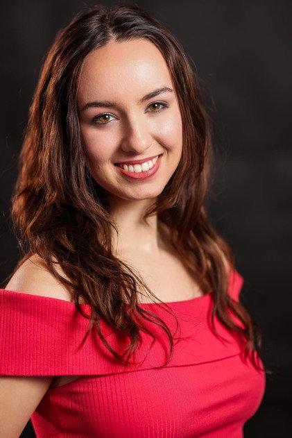 Dilara Naska - Actor Profile Photo