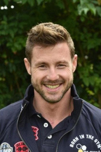 Henny Seroeyen - Actor Profile Photo