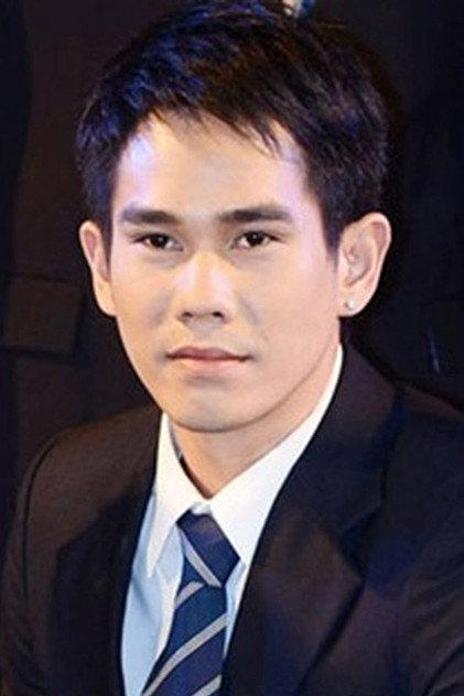 Arnuttaphol Sirichomsaeng - Actor Profile Photo