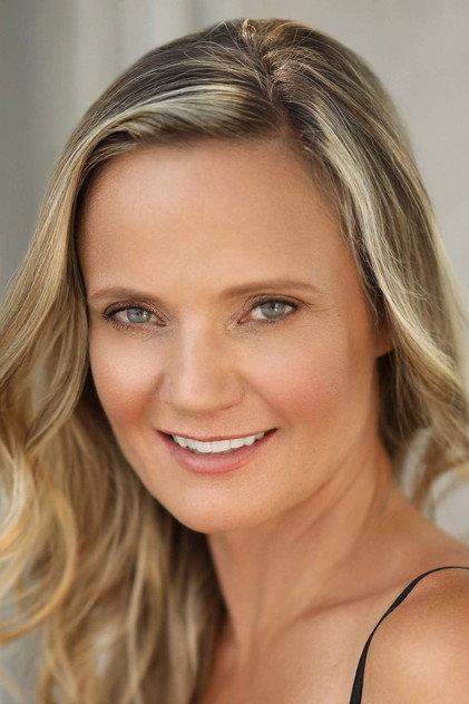 Crystal Dalman - Actor Profile Photo