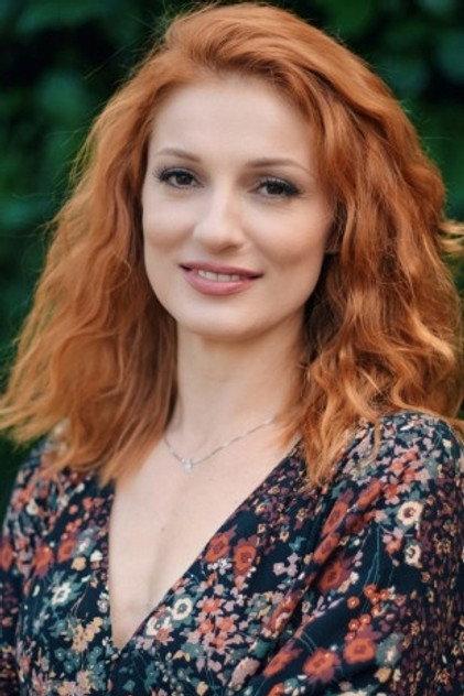 Vanda Winter - Actor Profile Photo