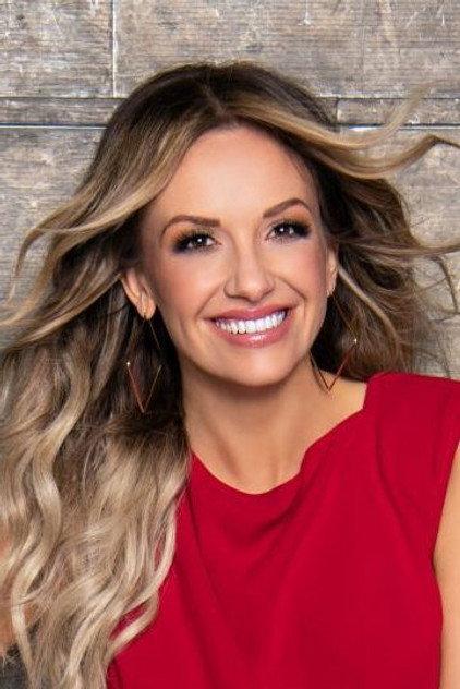 Carly Pearce - Actor Profile Photo