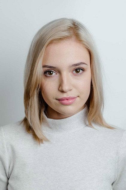Paulina Zwierz - Actor Profile Photo