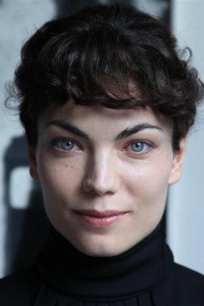 Coralie Revel - Actor Profile Photo