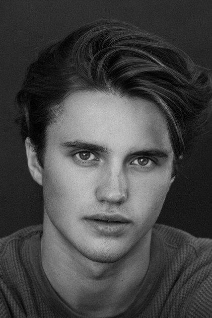 George Sear - Actor Profile Photo