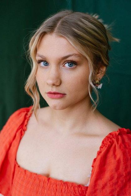Madeleine Wagenitz - Actor Profile Photo