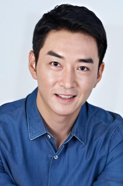 Jung Wook - Actor Profile Photo