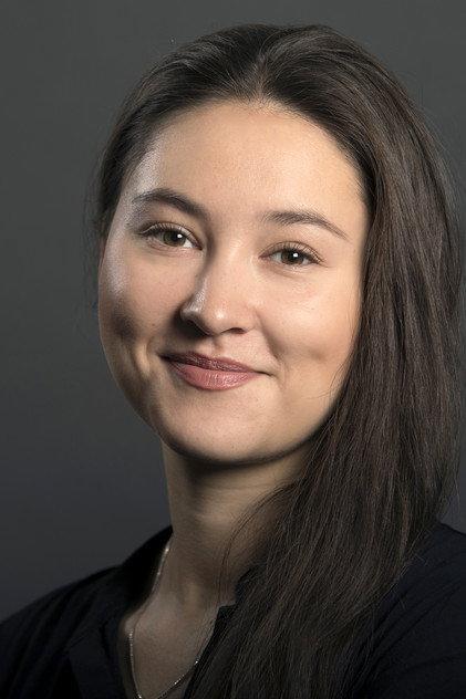 Nivi Pedersen - Actor Profile Photo