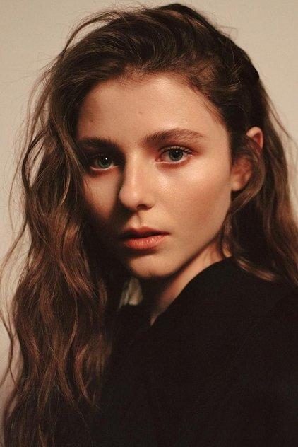 Thomasin McKenzie - Actor Profile Photo