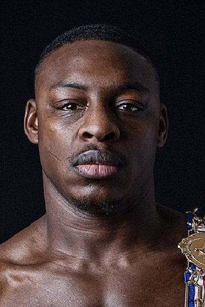 Dan Azeez - Actor Profile Photo