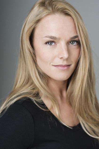 Zoe Barker - Actor Profile Photo