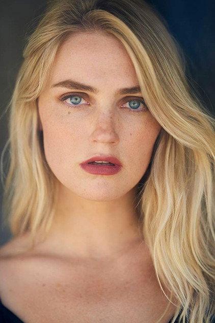 Lauren Caster - Actor Profile Photo