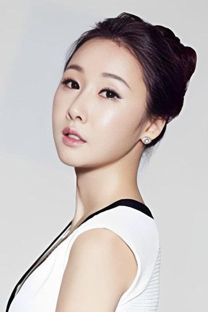 Kim Si-eon - Actor Profile Photo