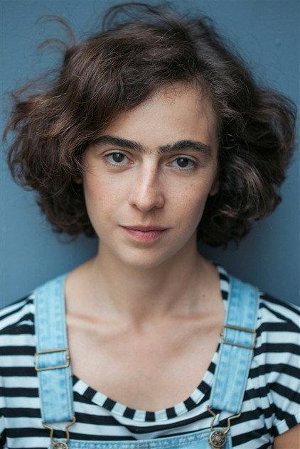 Zoé Besmond de Senneville - Actor Profile Photo