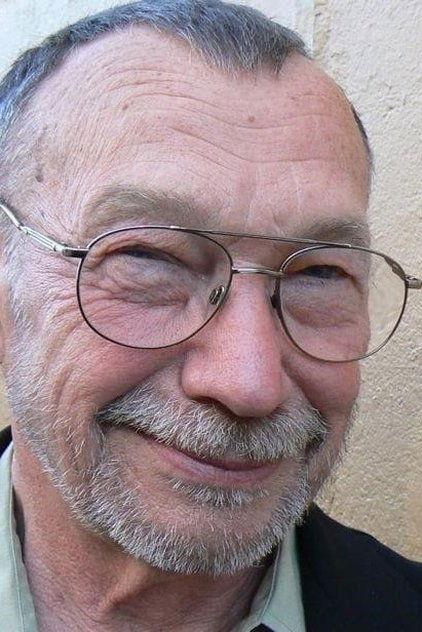 Edwin Hodgeman - Actor Profile Photo