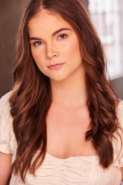Eva Igo - Actor Profile Photo