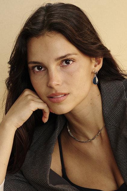 Inde Navarrette - Actor Profile Photo