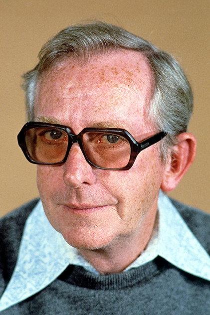 Lewis Gilbert - Actor Profile Photo