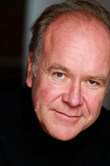 Stuart Clow - Actor Profile Photo