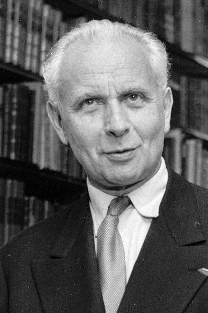 Louis Aragon - Actor Profile Photo