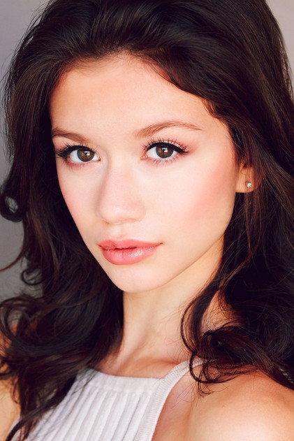 Paige Searcy - Actor Profile Photo