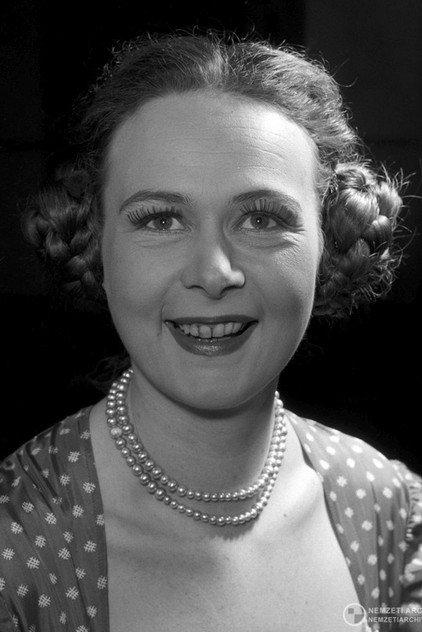 Ilona Györi - Actor Profile Photo