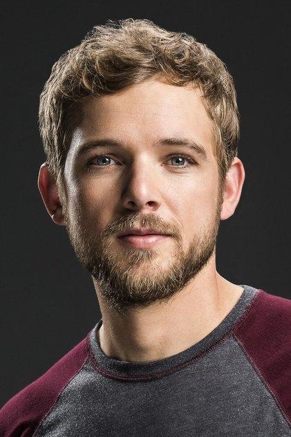 Max Thieriot - Actor Profile Photo
