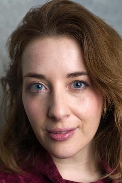 Annabel Logan - Actor Profile Photo
