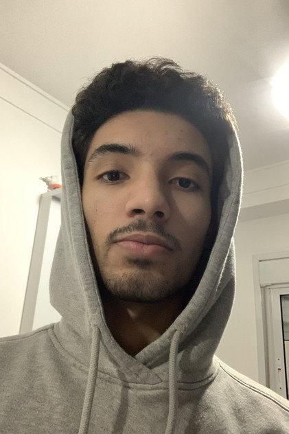 Lucas Tavares - Actor Profile Photo