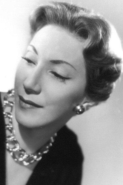 Denise Péronne - Actor Profile Photo