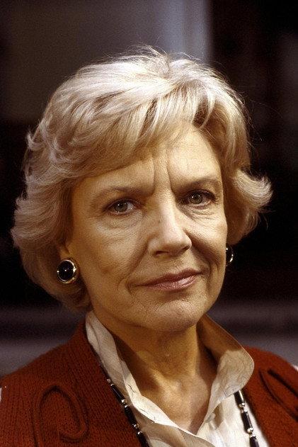 Annet Nieuwenhuyzen - Actor Profile Photo