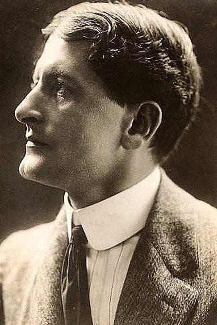 Thomas Holding - Actor Profile Photo