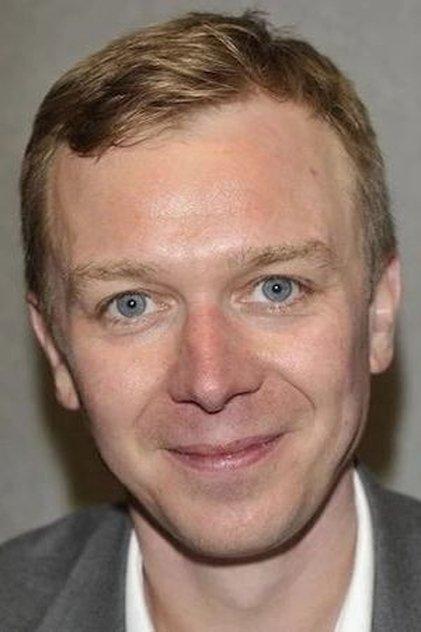 Steven Robertson - Actor Profile Photo