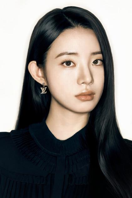 Shin Sia - Actor Profile Photo