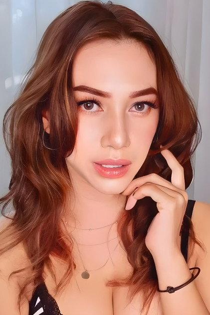 Ariele Bellus - Actor Profile Photo
