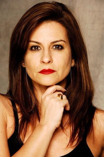 Naura Schneider - Actor Profile Photo