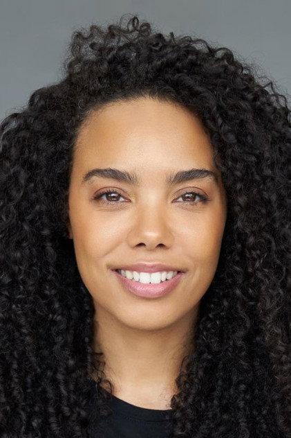 Laika Lalonde - Actor Profile Photo