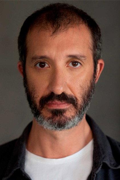 Dinis Gomes - Actor Profile Photo
