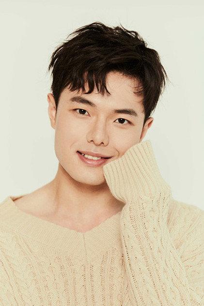 Zhao Yiji - Actor Profile Photo