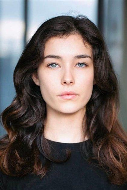 Tuğba Sunguroğlu - Actor Profile Photo