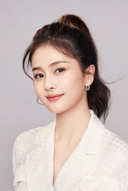 Bai Lu - Actor Profile Photo