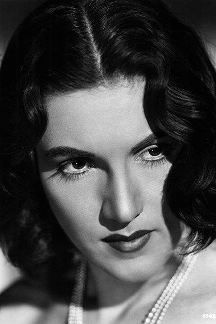 Annelies Reinhold - Actor Profile Photo